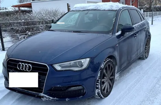 Audi A3 Sportback: Gesamtansicht von vorn links