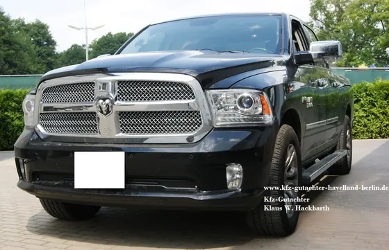 Dodge RAM 1500 CAB, Baujahr 2014, Kennzeichen abgedeckt