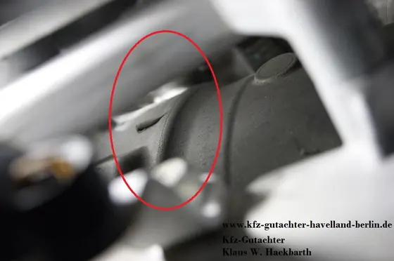 Dodge RAM 1500: gerissenes Gehäuse des 8-Gang-Automatikgetriebes