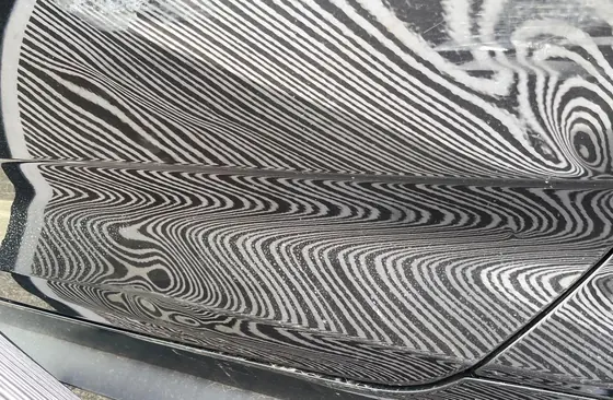 Audi S5 Coupé: Verformung der Seitenwand hinten im Streifenlicht