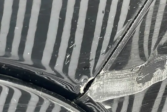Jeep Compass: Kratzspur, Detail