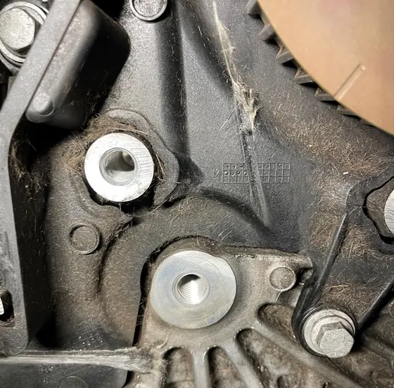 Pkw mit Zahnriemenmotor: Bauteile am Motor, Detail