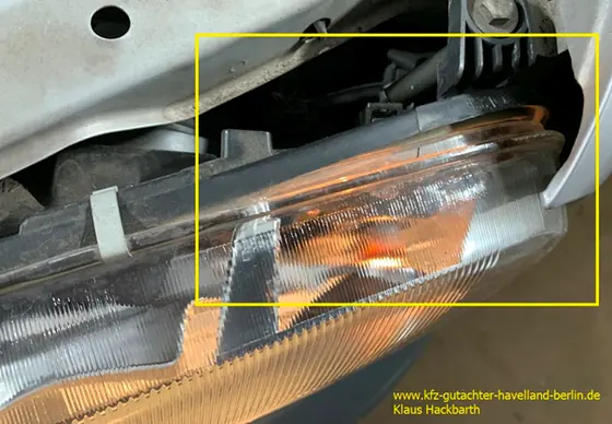 Nissan Micra K11: Scheinwerfer vorn links