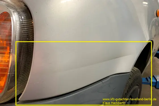 Nissan Micra K11: von Hand ausgebesserte Lackierung