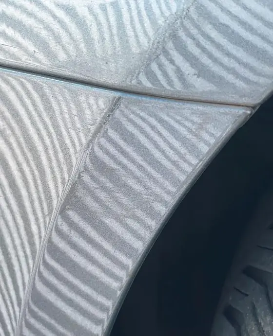 Audi A3 Sportback: Fuge zwischen Kotflügel und Stoßfänger