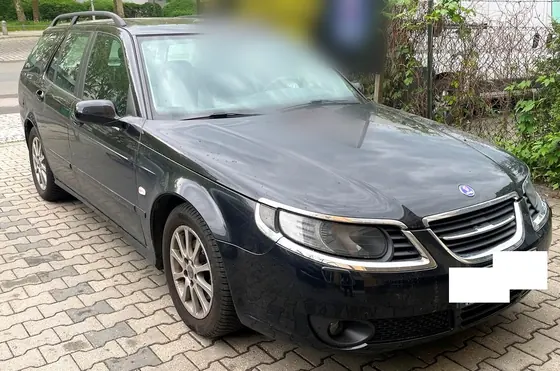 Saab 9-5: Gesamtansicht von vorn rechts