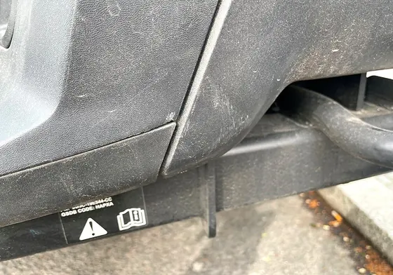 Ford Ranger Raptor: Stoßfänger und Anhängerkupplung von unten