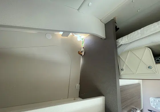 Teilintegriertes Wohnmobil auf Fiat Ducato: Innenraum, Deckenbereich